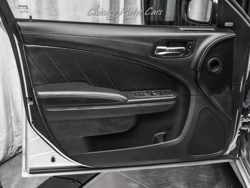 Used 2020 Dodge Charger SRT Hellcat image 28