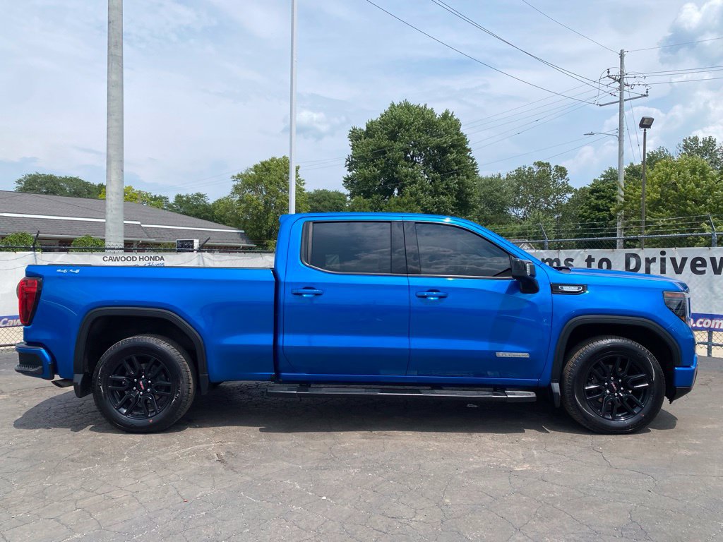 Used 2024 GMC Sierra 1500 Elevation w/ Elevation Premium Package AWD/4WD image 2