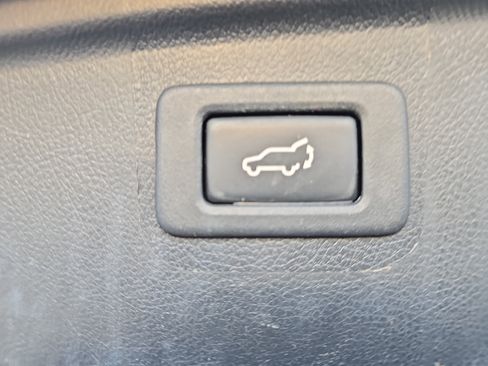 Used 2017 Subaru Outback 2.5i Limited w/ Popular Package #5 image 13