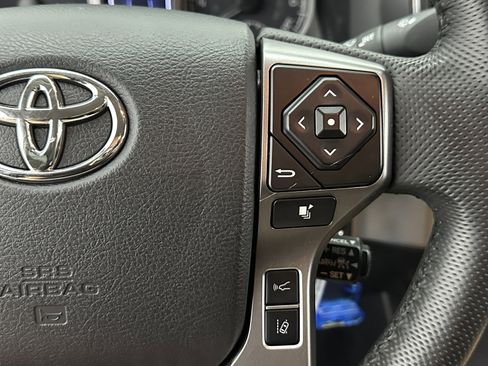 Used 2021 Toyota Tacoma SR5 image 15