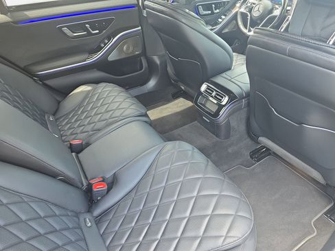 Used 2023 Mercedes-Benz S 580e 4MATIC Sedan image 11