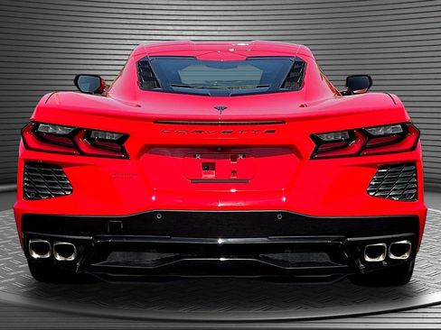 Used 2022 Chevrolet Corvette Stingray Coupe w/ 1LT RWD image 6