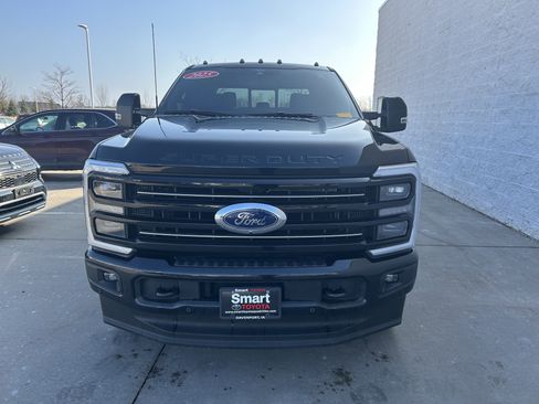 Used 2025 Ford F250 Platinum image 6