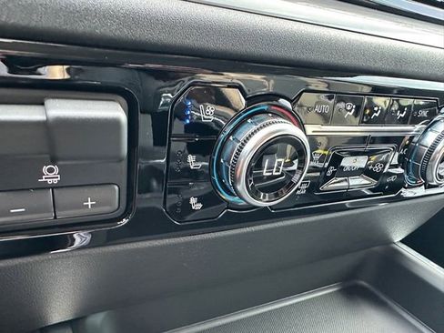 New 2025 GMC Sierra 2500 SLT w/ SLT Premium Package image 34