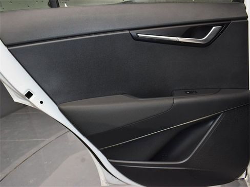 Used 2025 Kia Niro EX image 15