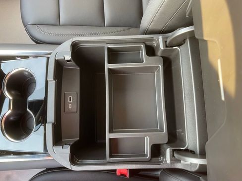 New 2026 Chevrolet Suburban LT w/ Comfort Package image 20