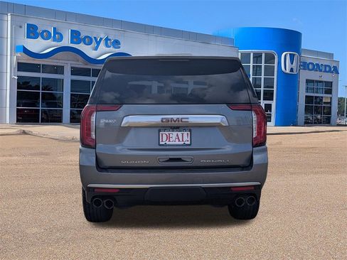 Used 2021 GMC Yukon Denali w/ Advanced Technology Package image 4