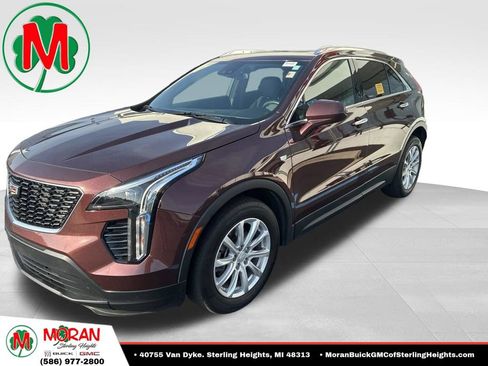 Used 2022 Cadillac XT4 Luxury w/ Cold Weather Package AWD/4WD image 1