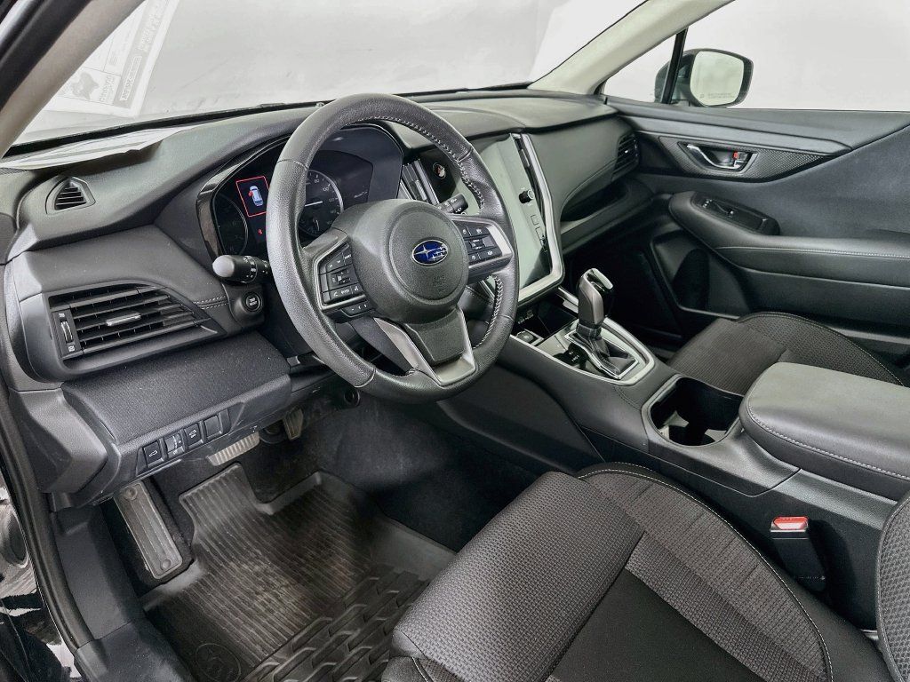 Used 2024 Subaru Outback Premium AWD/4WD image 14