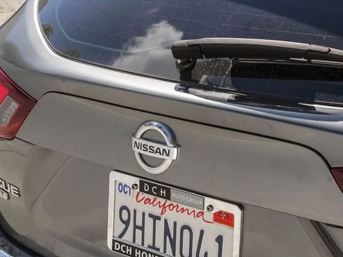 Used 2018 Nissan Rogue Sport S w/ S Appearance Package image 11