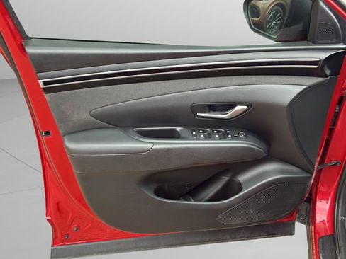 Used 2023 Hyundai Tucson SEL w/ Convenience Package image 10