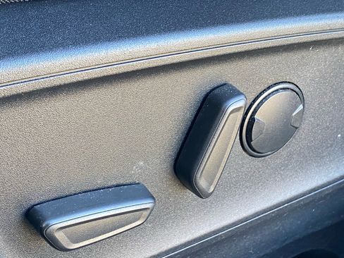 Used 2022 Ford Escape SE w/ Convenience Package image 12