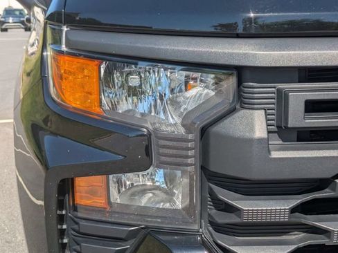 Used 2023 Chevrolet Silverado 1500 Custom AWD/4WD image 10