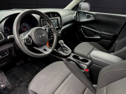 Used 2021 Kia Soul S image 12
