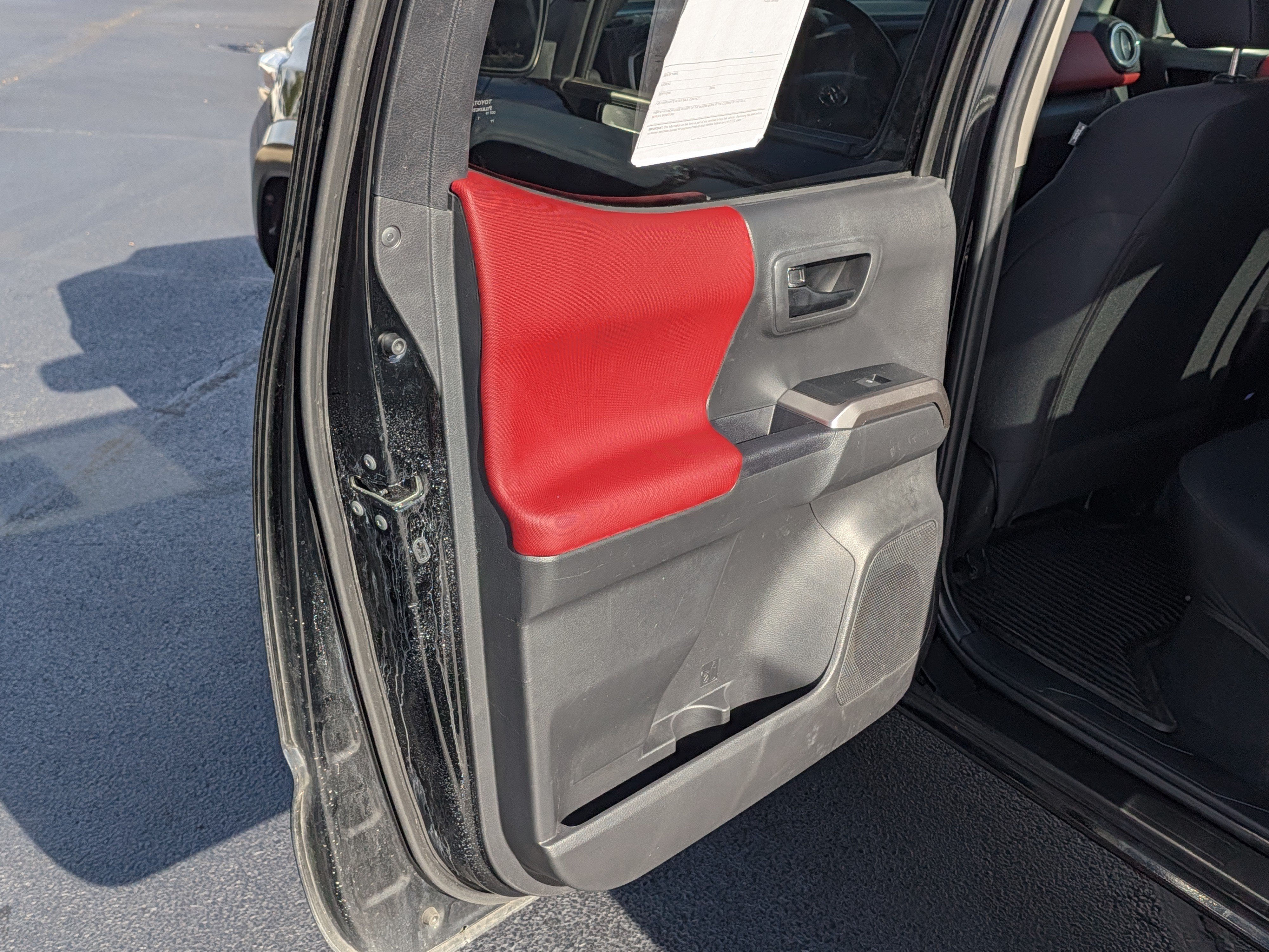 Certified 2023 Toyota Tacoma SR5 AWD/4WD image 23