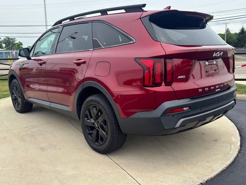 Used 2022 Kia Sorento S w/ Panoramic Sunroof Package AWD/4WD image 5
