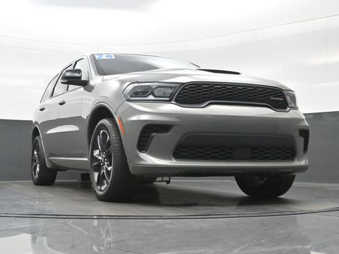 Used 2024 Dodge Durango GT image 31