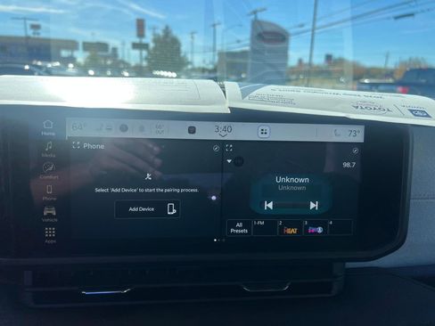 Used 2025 Jeep Wrangler Sport image 18