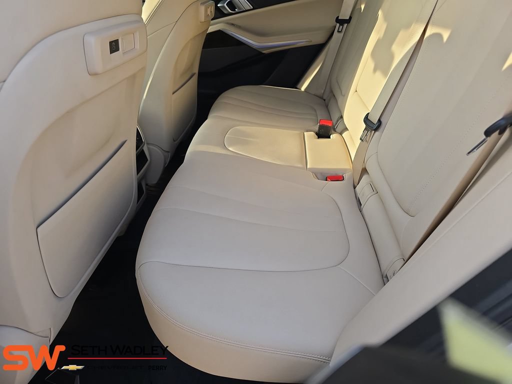 Used 2020 BMW X5 xDrive40i w/ Premium Package AWD/4WD image 14