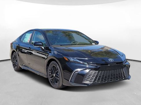 New 2026 Toyota Camry SE w/ Convenience Package image 3
