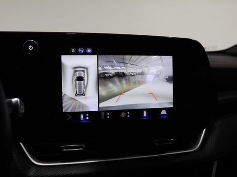 Used 2025 Chevrolet Equinox LT w/ Safety and Technology Package FWD image 25