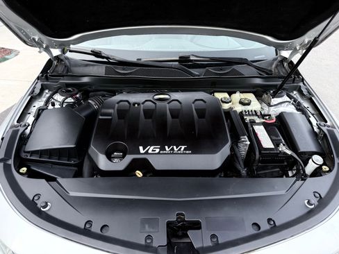 Used 2016 Chevrolet Impala LTZ image 35