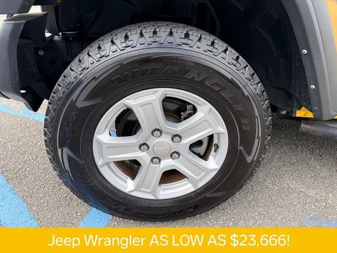 Used 2021 Jeep Wrangler Sport AWD/4WD image 29