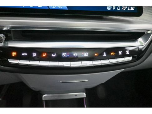 Certified 2024 Cadillac Lyriq Luxury AWD/4WD image 46