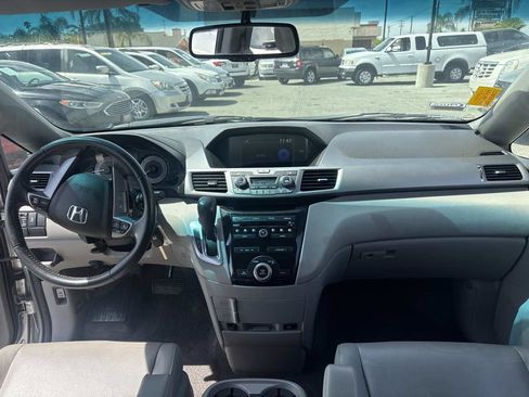 Used 2011 Honda Odyssey EX-L image 18