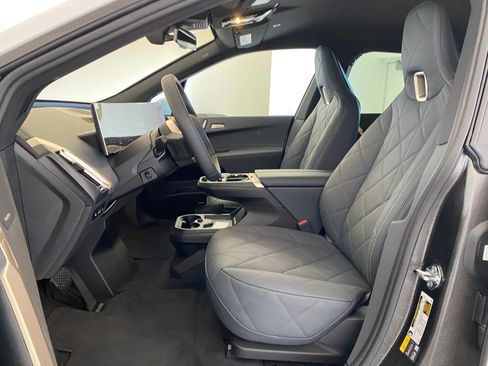 New 2026 BMW iX xDrive45 image 4