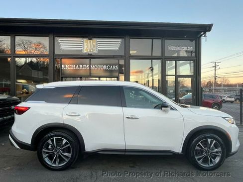 Used 2022 INFINITI QX60 Luxe image 2