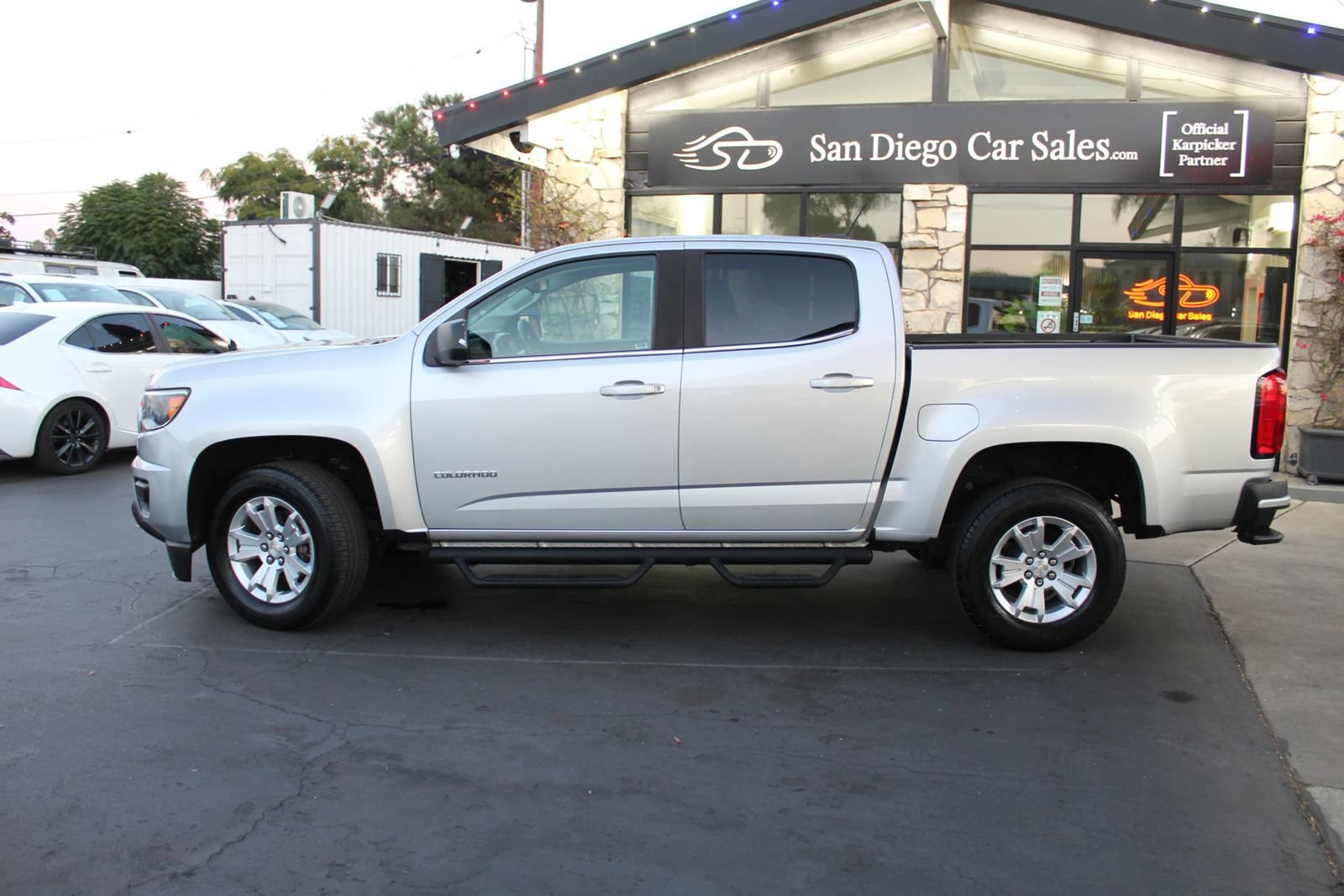 Used 2020 Chevrolet Colorado LT RWD image 2