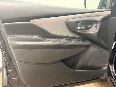 Used 2020 Nissan Murano SL w/ Moonroof Package AWD/4WD image 11