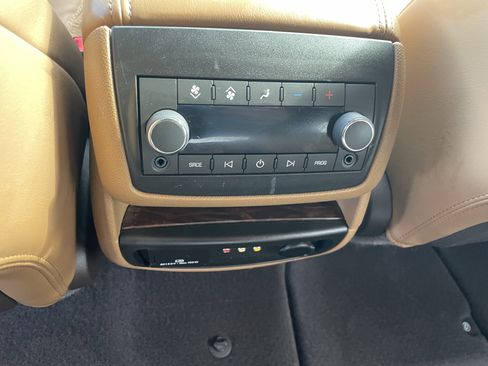 Used 2013 Buick Enclave Premium w/ LPO, Cargo Convenience Pkg image 29