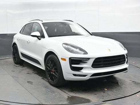 Used 2018 Porsche Macan GTS w/ Premium Package Plus AWD/4WD image 5