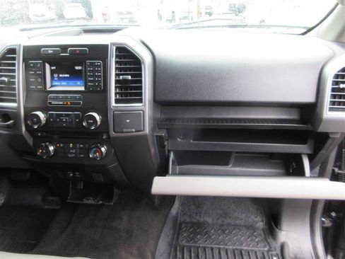 Used 2015 Ford F150 XLT RWD image 25