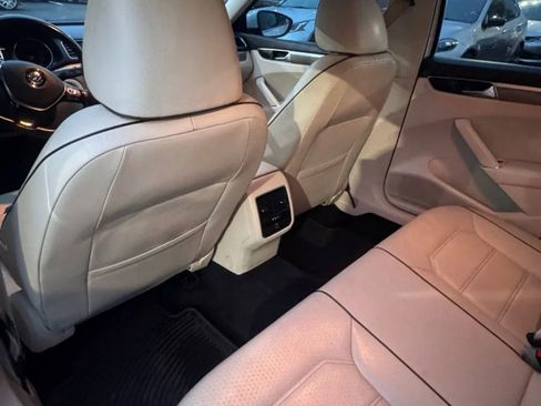 Used 2016 Volkswagen Passat 1.8T SE image 18