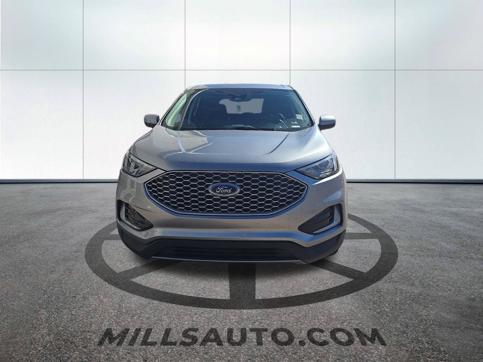 Used 2024 Ford Edge SEL AWD/4WD image 2