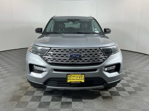 Used 2023 Ford Explorer Limited AWD/4WD image 2