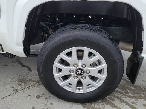 Used 2024 Toyota Tacoma SR5 AWD/4WD image 14