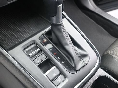 Used 2025 Honda CR-V LX image 12