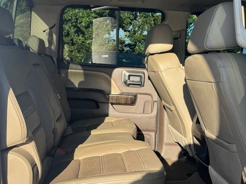 Used 2016 GMC Sierra 2500 Denali w/ Duramax Plus Package AWD/4WD image 11
