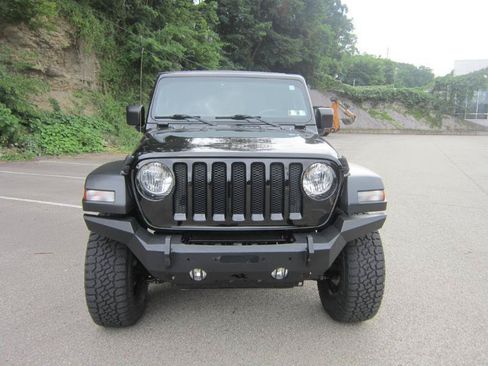 Used 2018 Jeep Wrangler Unlimited Sport AWD/4WD image 29