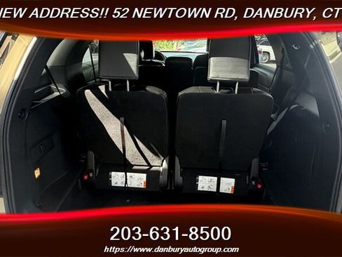 Used 2018 Ford Explorer XLT w/ Equipment Group 202A AWD/4WD image 24