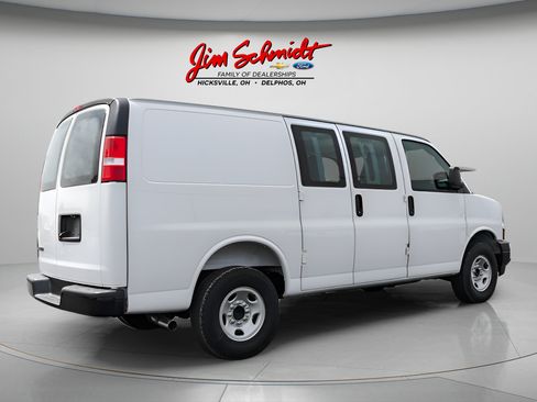 New 2026 Chevrolet Express 3500 w/ Driver Convenience Package RWD image 6