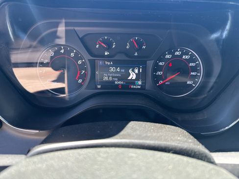 Used 2023 Chevrolet Camaro LT RWD image 21