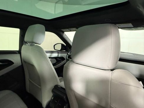 Used 2022 Land Rover Range Rover Evoque S image 26