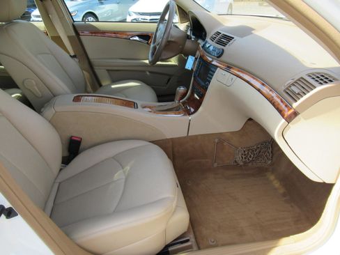 Used 2007 Mercedes-Benz E 350 Sedan image 10