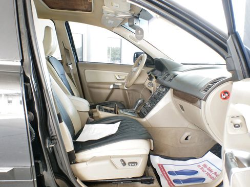 Used 2010 Volvo XC90 3.2 image 13