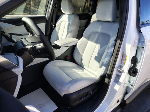 New 2026 Jeep Cherokee Laredo AWD/4WD image 17
